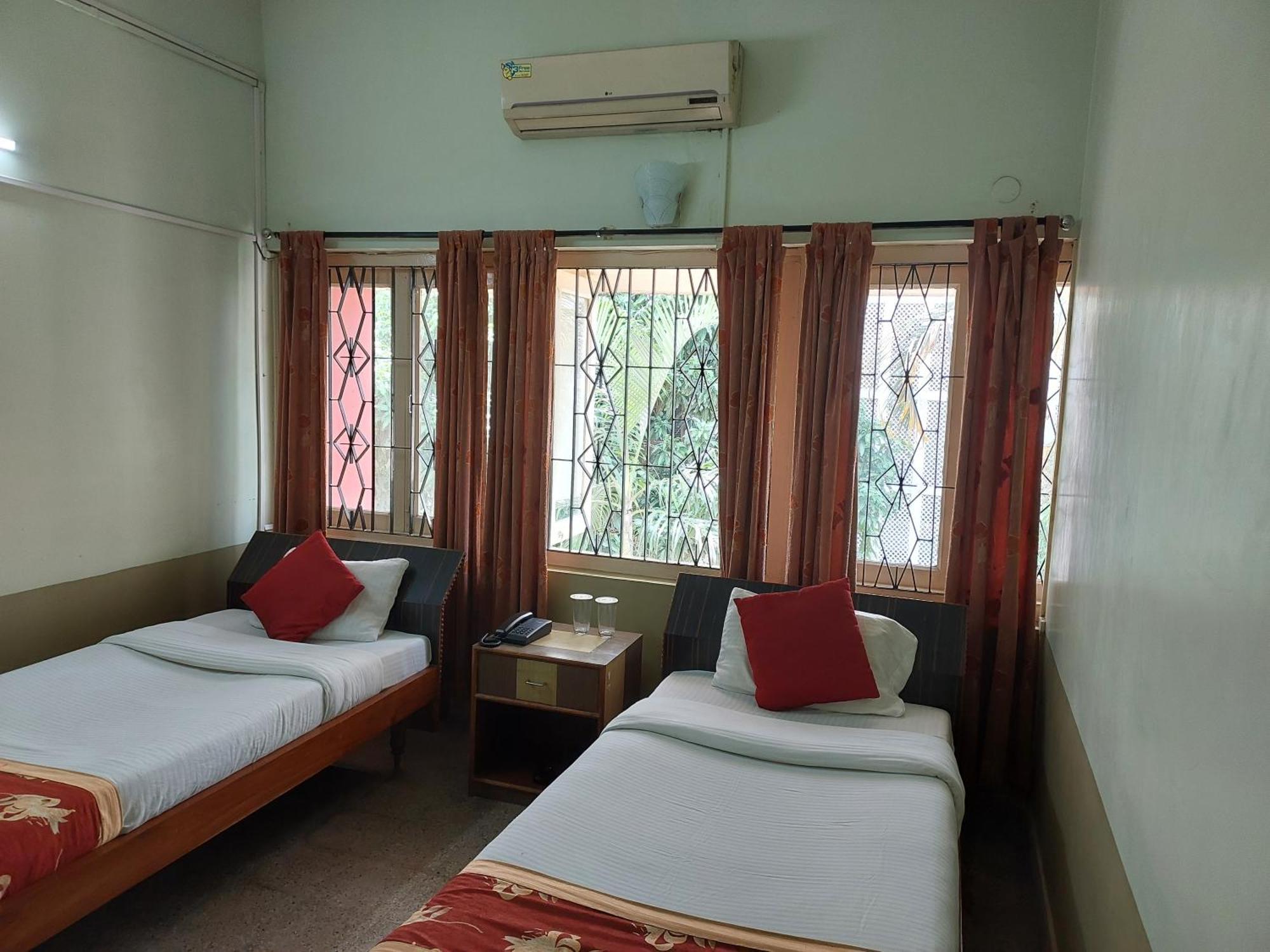 Riverview Guest House Guwahati Exteriör bild